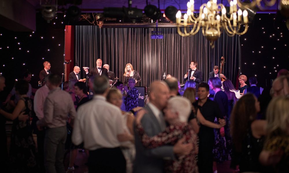 Ballroom Dance Band, UK, Simply Swing